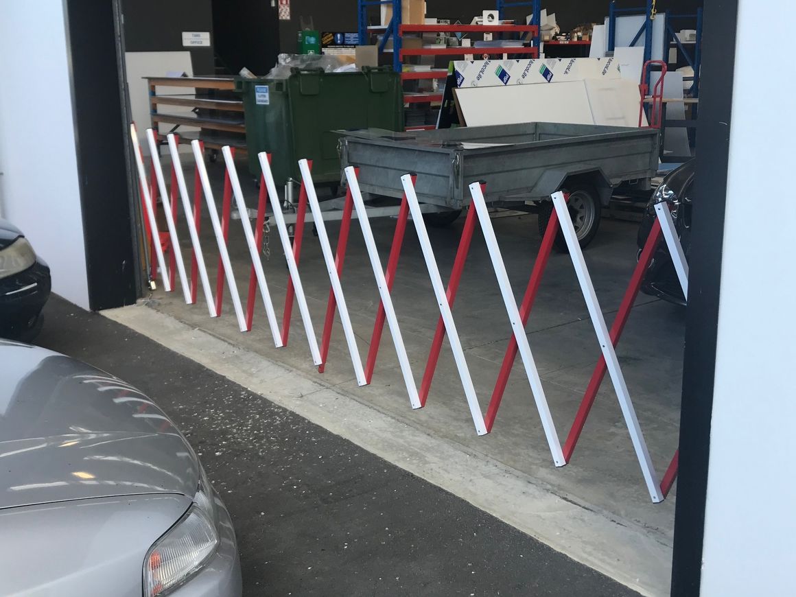 Aluminium Expandable Barrier